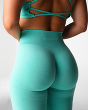 Load image into Gallery viewer, Mint Iconic Seamless Flare Leggings