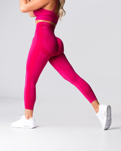 Load image into Gallery viewer, Winterberry Performance Seamless Leggings