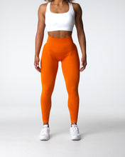 Load image into Gallery viewer, Mandarin Contour 2.0 Seamless Leggings