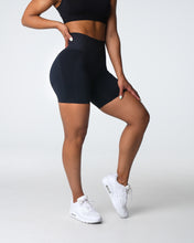 Load image into Gallery viewer, Black Contour 2.0 Seamless Shorts