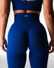 Load image into Gallery viewer, Oxford Harmony Ribbed Seamless Flare Leggings