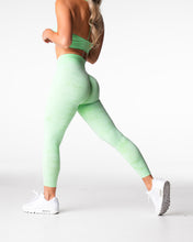 Load image into Gallery viewer, Pistachio Digital Seamless Leggings