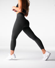 Load image into Gallery viewer, Black Zesty Seamless Leggings