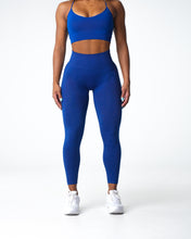 Load image into Gallery viewer, Azure Blue Shape Seamless Leggings