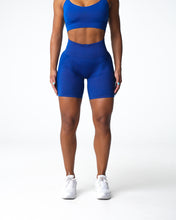 Load image into Gallery viewer, Azure Blue Contour 2.0 Seamless Shorts
