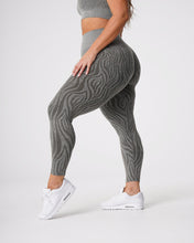 Load image into Gallery viewer, Khaki Green Zebra Seamless Leggings