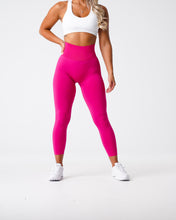 Load image into Gallery viewer, Magenta Solid Seamless Leggings