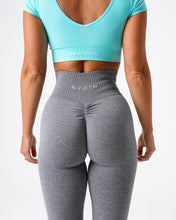 Load image into Gallery viewer, Grey Scrunch Seamless Leggings