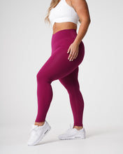 Load image into Gallery viewer, Berry Signature 2.0 Leggings