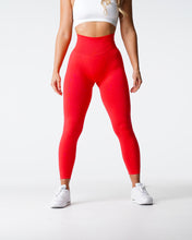 Load image into Gallery viewer, Scarlet Solid Seamless Leggings