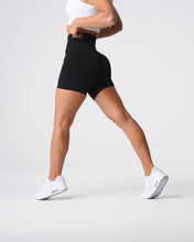 Load image into Gallery viewer, Black Solid Seamless Shorts