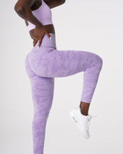 Load image into Gallery viewer, Lilac Camo Seamless Leggings