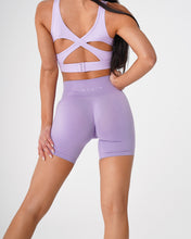 Load image into Gallery viewer, Lilac Pro Seamless Shorts
