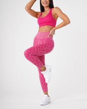 Load image into Gallery viewer, Fuchsia Leopard Seamless Leggings