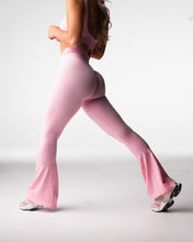 Load image into Gallery viewer, Baby Pink Harmony Ribbed Seamless Flare Leggings