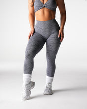 Load image into Gallery viewer, Grey Breakthrough Seamless Leggings