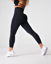 Load image into Gallery viewer, Black Contour 2.0 Seamless Leggings