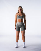 Load image into Gallery viewer, Aspen Aera Form Shorts