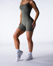 Load image into Gallery viewer, Aspen Aera Shorts