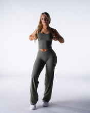 Load image into Gallery viewer, Aspen Aera Straight Leg Pants