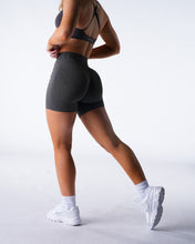 Load image into Gallery viewer, Carbon Taper Seamless Shorts