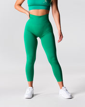 Load image into Gallery viewer, Holly Green Performance Seamless Leggings