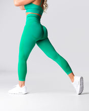 Load image into Gallery viewer, Holly Green Contour 2.0 Seamless Leggings