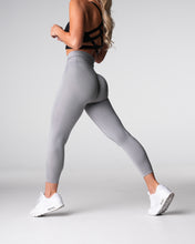 Load image into Gallery viewer, Grey Performance Seamless Leggings