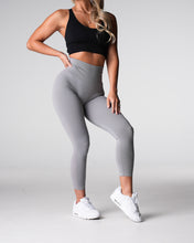 Load image into Gallery viewer, Grey Performance Seamless Leggings