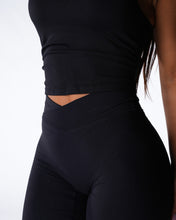 Load image into Gallery viewer, Black Aera Straight Leg Pants