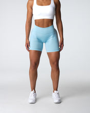 Load image into Gallery viewer, Pastel Blue Contour Seamless Shorts