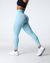 Load image into Gallery viewer, Pastel Blue Contour Seamless Leggings