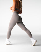 Load image into Gallery viewer, Taupe Endura Seamless Leggings