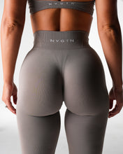 Load image into Gallery viewer, Taupe Endura Seamless Leggings
