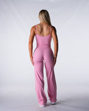 Load image into Gallery viewer, Guava Aera Straight Leg Pants