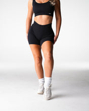 Load image into Gallery viewer, Black Harmony Ribbed Seamless Shorts