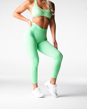 Load image into Gallery viewer, Pistachio Zesty Seamless Leggings