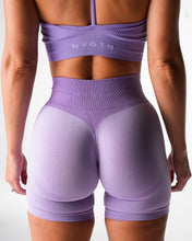 Load image into Gallery viewer, Lilac Knockout Seamless Shorts