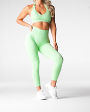 Load image into Gallery viewer, Pistachio Lift Seamless Leggings