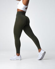 Load image into Gallery viewer, Olive Performance Seamless Leggings