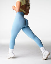 Load image into Gallery viewer, Endless Sky Lift Seamless Leggings