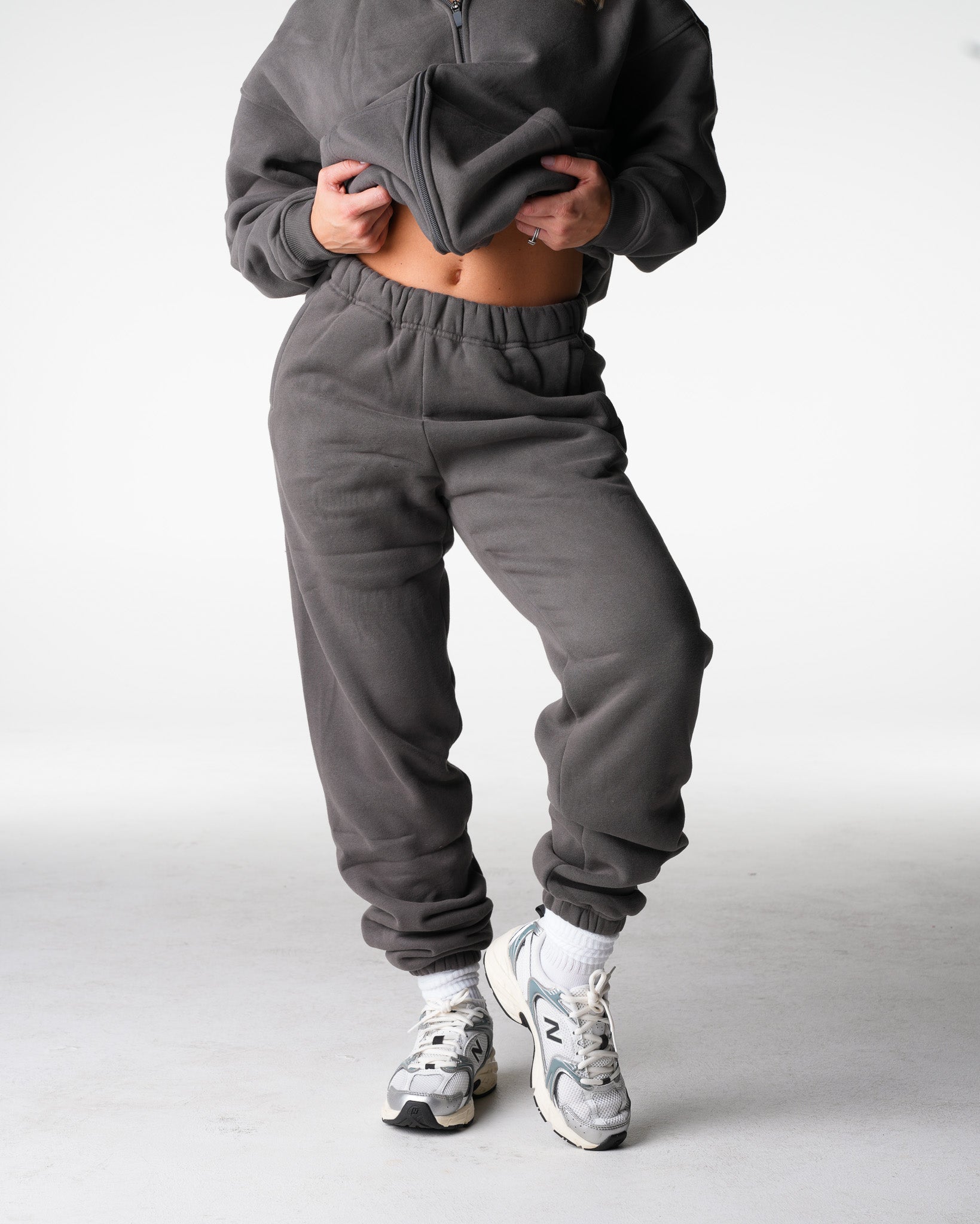 NVGTN Everyday Sweatpants - Charcoal |