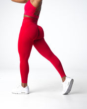 Load image into Gallery viewer, Candy Apple Contour 2.0 Seamless Leggings