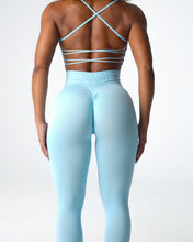 Load image into Gallery viewer, Pastel Blue Scrunch Seamless Leggings