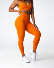 Load image into Gallery viewer, Pumpkin Spice Signature 2.0 Leggings
