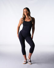Load image into Gallery viewer, Black AeraLite 3/4 Leggings