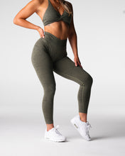 Load image into Gallery viewer, Evergreen Breakthrough Seamless Leggings