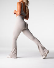 Load image into Gallery viewer, Driftwood Harmony Ribbed Seamless Flare Leggings