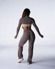 Load image into Gallery viewer, Dark Roast Solace Shrug