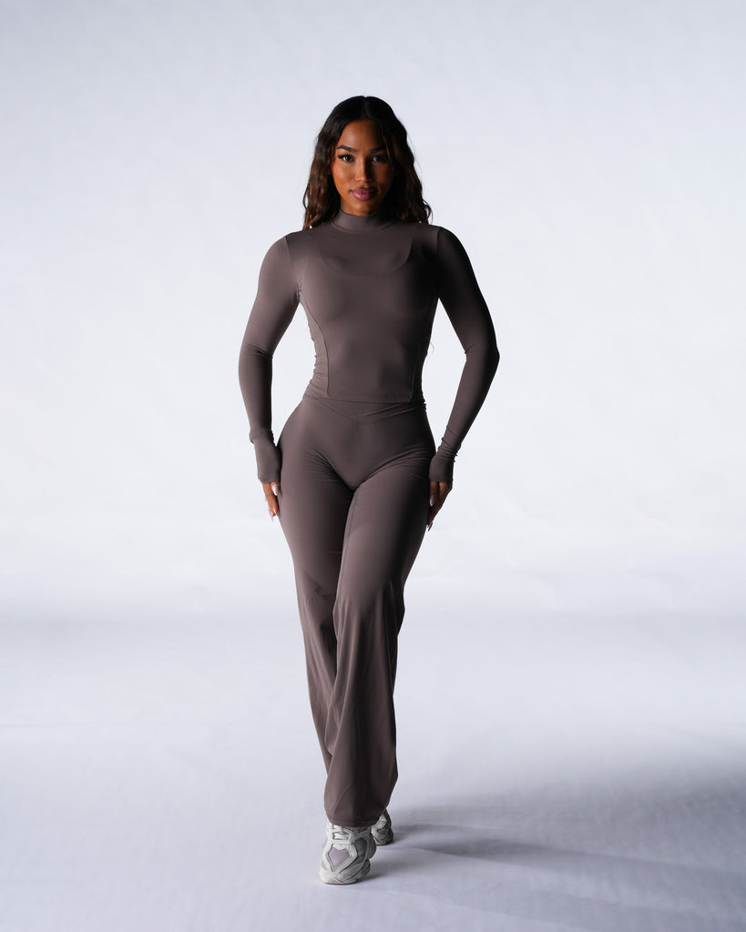NVGTN Solace Mock Neck Long Sleeve - Dark Roast |